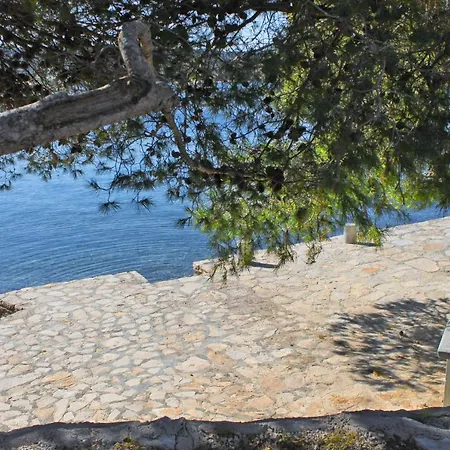 Apartment By The Sea Necujam, Solta - 13884 *