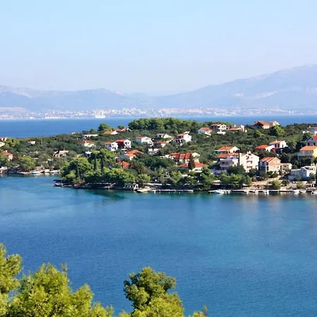Apartment By The Sea Necujam, Solta - 13884